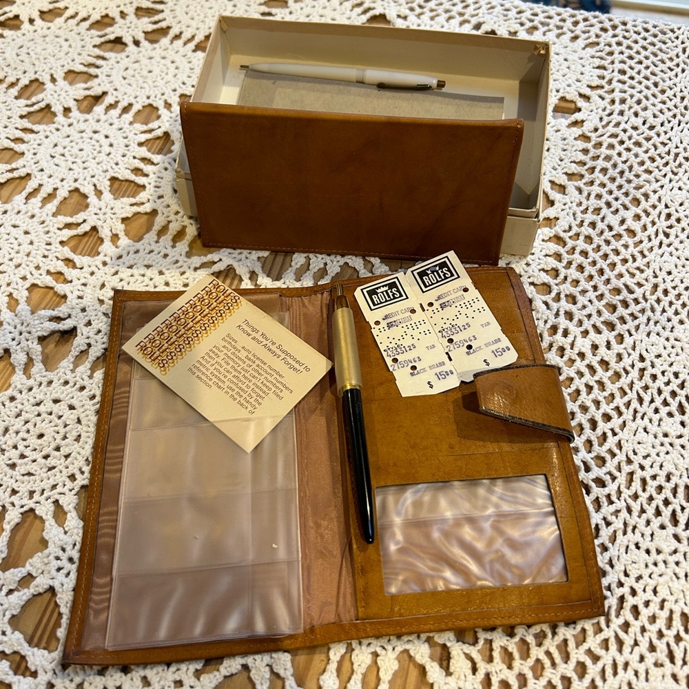 Vintage Rolfs Princess Gardner Wallet and Checkbook Cover. NIB.